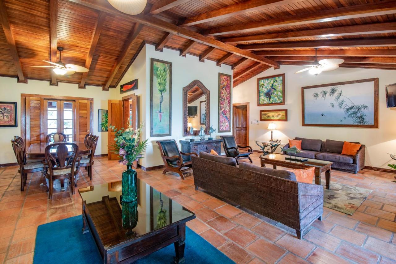 Hotel Villas Lirio Manuel Antonio Exterior photo
